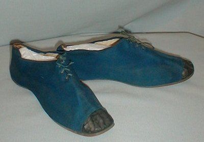 Original wool and leather lace shoe