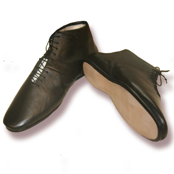 Ladies Front lacing leather shoe non stock size